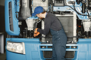 Technician providing an emergency truck repair service in Flagstaff, AZ.